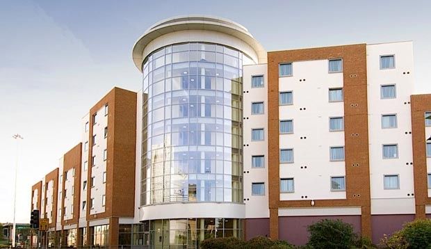 Premier Inn Reading Central Exterior photo